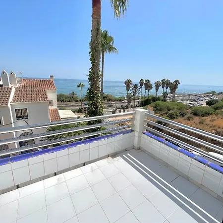 Fabulous Vacation In A 2 Bedroom Townhouse With 2 Terraces Overlooking The Sea, Suitable For 6 People 3 Swimming Pools Tennis And 200 Mts From The Sea Appartamento El Faro