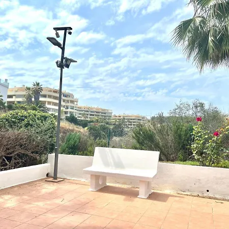 Fabulous Vacation In A 2 Bedroom Townhouse With 2 Terraces Overlooking The Sea, Suitable For 6 People 3 Swimming Pools Tennis And 200 Mts From The Sea Appartamento El Faro