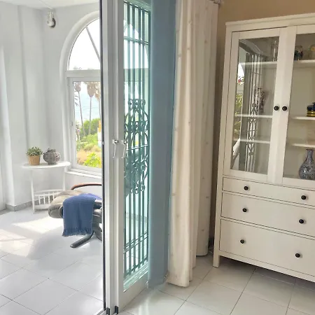 Fabulous Vacation In A 2 Bedroom Townhouse With 2 Terraces Overlooking The Sea, Suitable For 6 People 3 Swimming Pools Tennis And 200 Mts From The Sea Appartamento