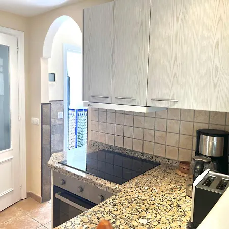 Fabulous Vacation In A 2 Bedroom Townhouse With 2 Terraces Overlooking The Sea, Suitable For 6 People 3 Swimming Pools Tennis And 200 Mts From The Sea *