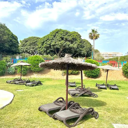 Fabulous Vacation In A 2 Bedroom Townhouse With 2 Terraces Overlooking The Sea, Suitable For 6 People 3 Swimming Pools Tennis And 200 Mts From The Sea Appartamento El Faro