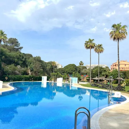 Fabulous Vacation In A 2 Bedroom Townhouse With 2 Terraces Overlooking The Sea, Suitable For 6 People 3 Swimming Pools Tennis And 200 Mts From The Sea Appartamento