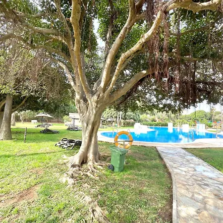 Fabulous Vacation In A 2 Bedroom Townhouse With 2 Terraces Overlooking The Sea, Suitable For 6 People 3 Swimming Pools Tennis And 200 Mts From The Sea Appartamento El Faro