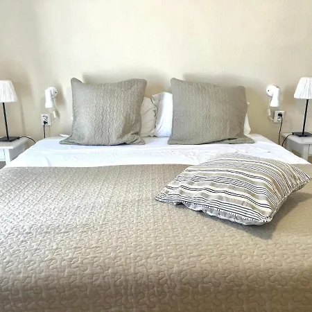 Fabulous Vacation In A 2 Bedroom Townhouse With 2 Terraces Overlooking The Sea, Suitable For 6 People 3 Swimming Pools Tennis And 200 Mts From The Sea Appartamento