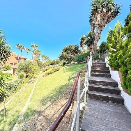 Fabulous Vacation In A 2 Bedroom Townhouse With 2 Terraces Overlooking The Sea, Suitable For 6 People 3 Swimming Pools Tennis And 200 Mts From The Sea Appartamento