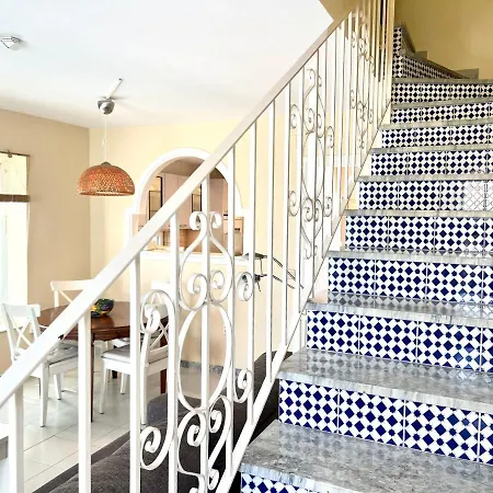 Appartement Fabulous Vacation In A 2 Bedroom Townhouse With 2 Terraces Overlooking The Sea, Suitable For 6 People 3 Swimming Pools Tennis And 200 Mts From The Sea